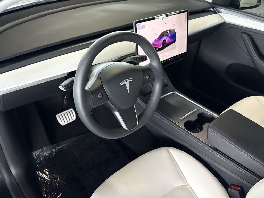 Used 2025 Tesla Model Y Performance AWD/4WD image 13