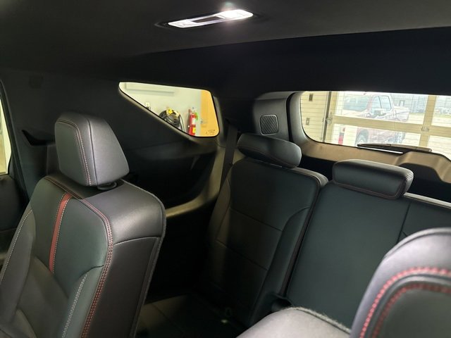 Used 2024 Chevrolet Traverse RS image 20