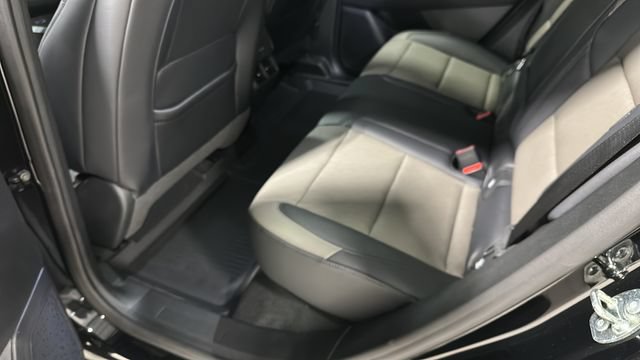 New 2027 Chevrolet Equinox LT w/ Convenience Package II FWD image 25