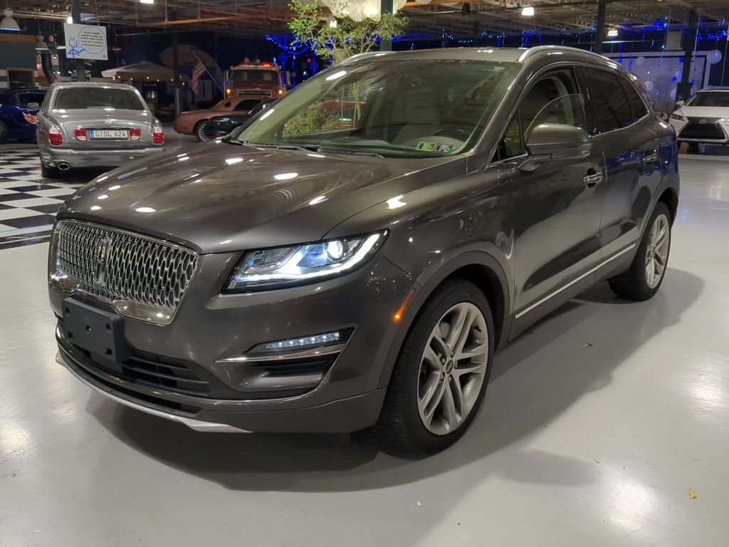 Used 2019 Lincoln MKC Reserve w/ MKC Climate Package AWD/4WD image 1