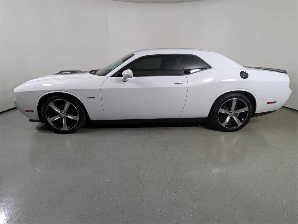 Used 2014 Dodge Challenger R/T image 4