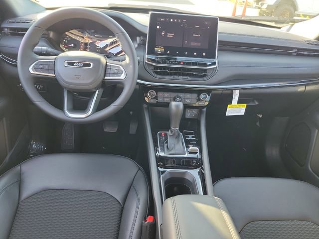 New 2026 Jeep Compass Latitude image 8