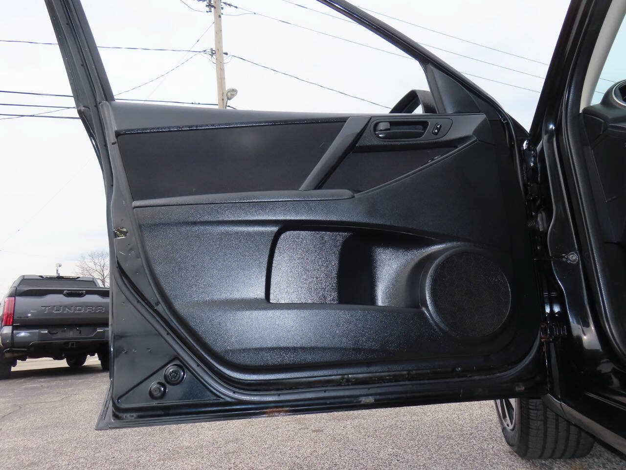 Used 2011 MAZDA MAZDA3 i Sport FWD image 35