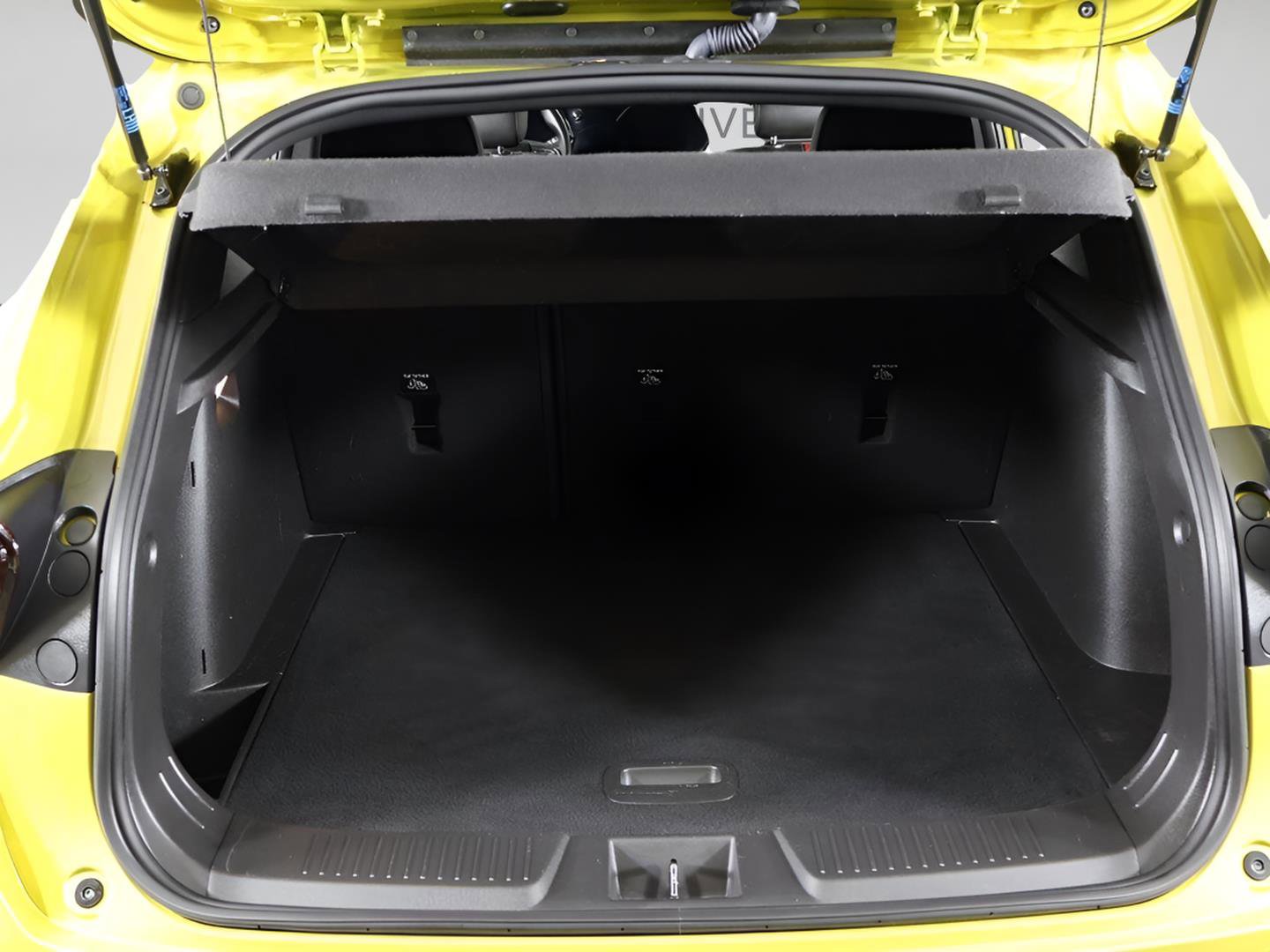 Used 2024 Chevrolet Trax RS image 7