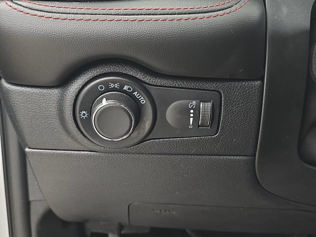 Used 2024 Dodge Durango R/T AWD/4WD image 34