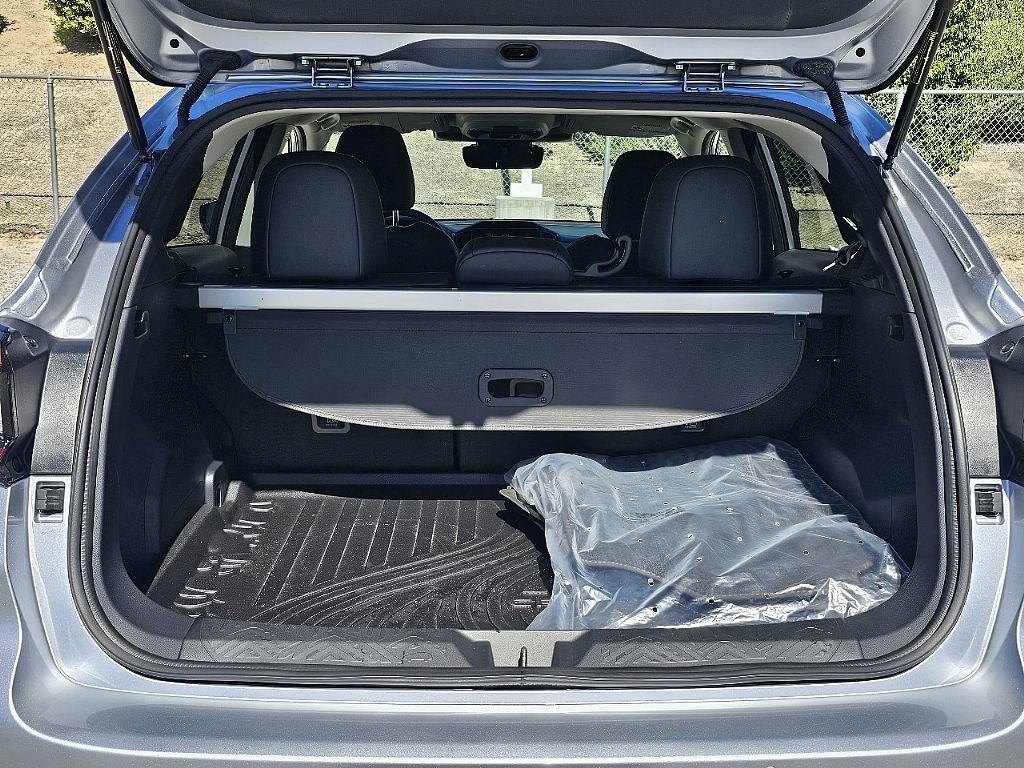 Certified 2025 Subaru Crosstrek 2.5i Limited w/ Crosstrek Mirror Package image 12