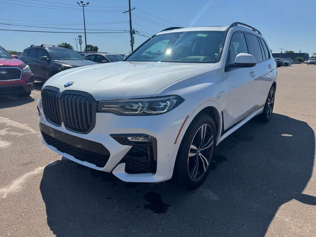 Used 2021 BMW X7 xDrive40i w/ M Sport Package AWD/4WD video 1