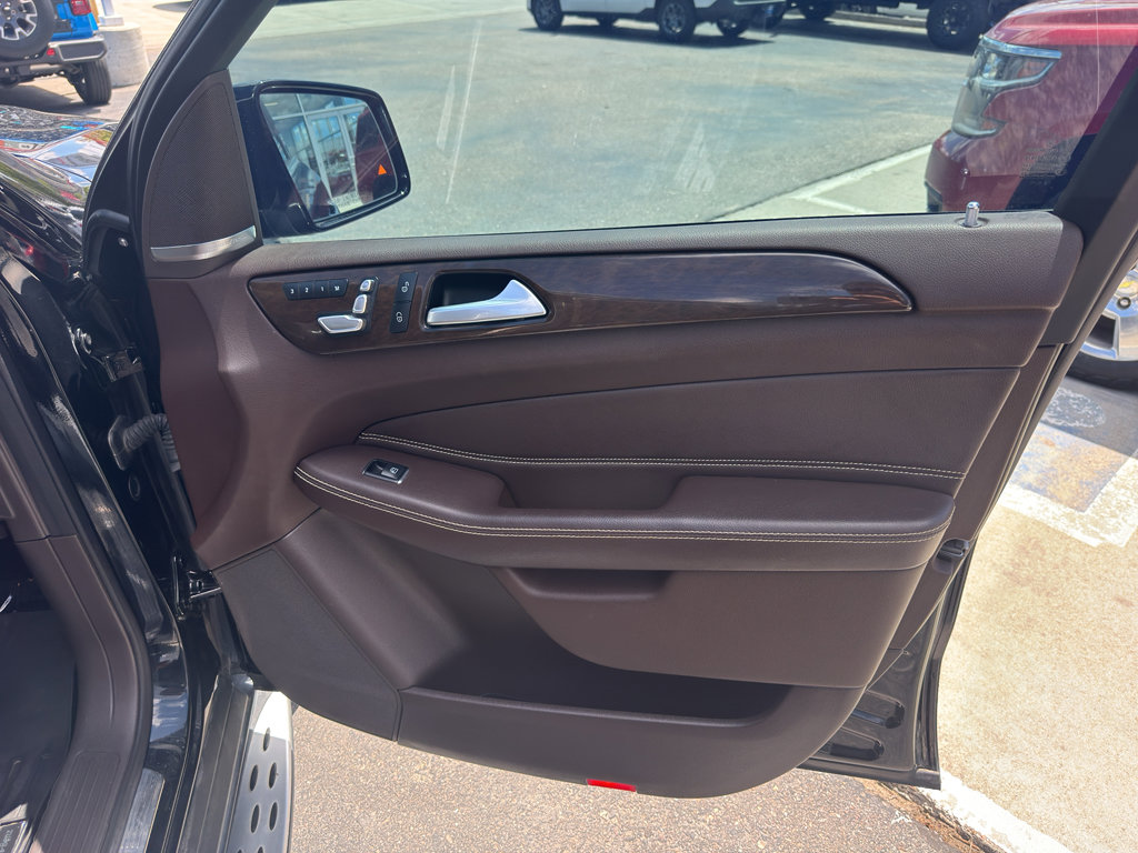 Used 2019 Mercedes-Benz GLS 450 4MATIC image 9