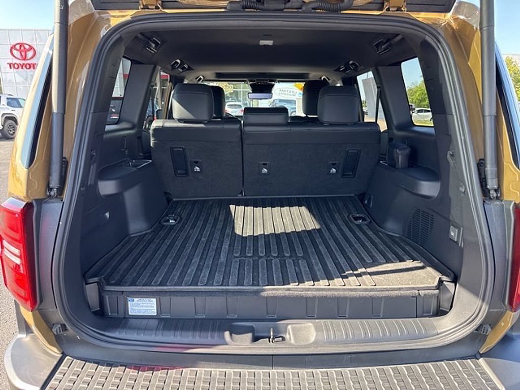 Used 2025 Toyota Land Cruiser w/ Premium Package AWD/4WD image 31