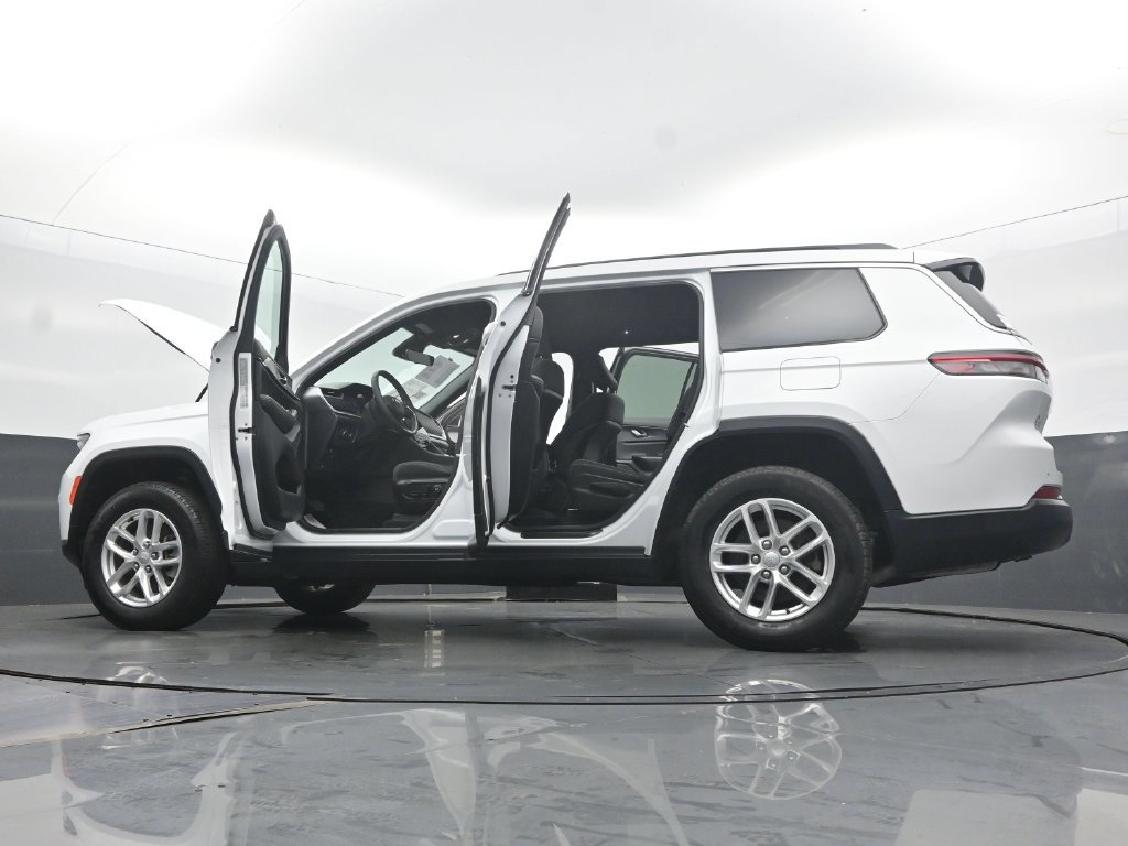 Used 2025 Jeep Grand Cherokee L Laredo w/ Luxury Tech Group I AWD/4WD image 64