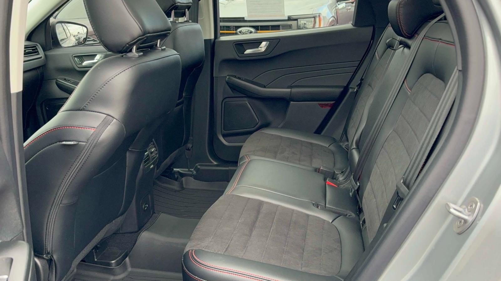 Used 2022 Ford Escape SEL w/ SEL Stealth AWD Package image 30