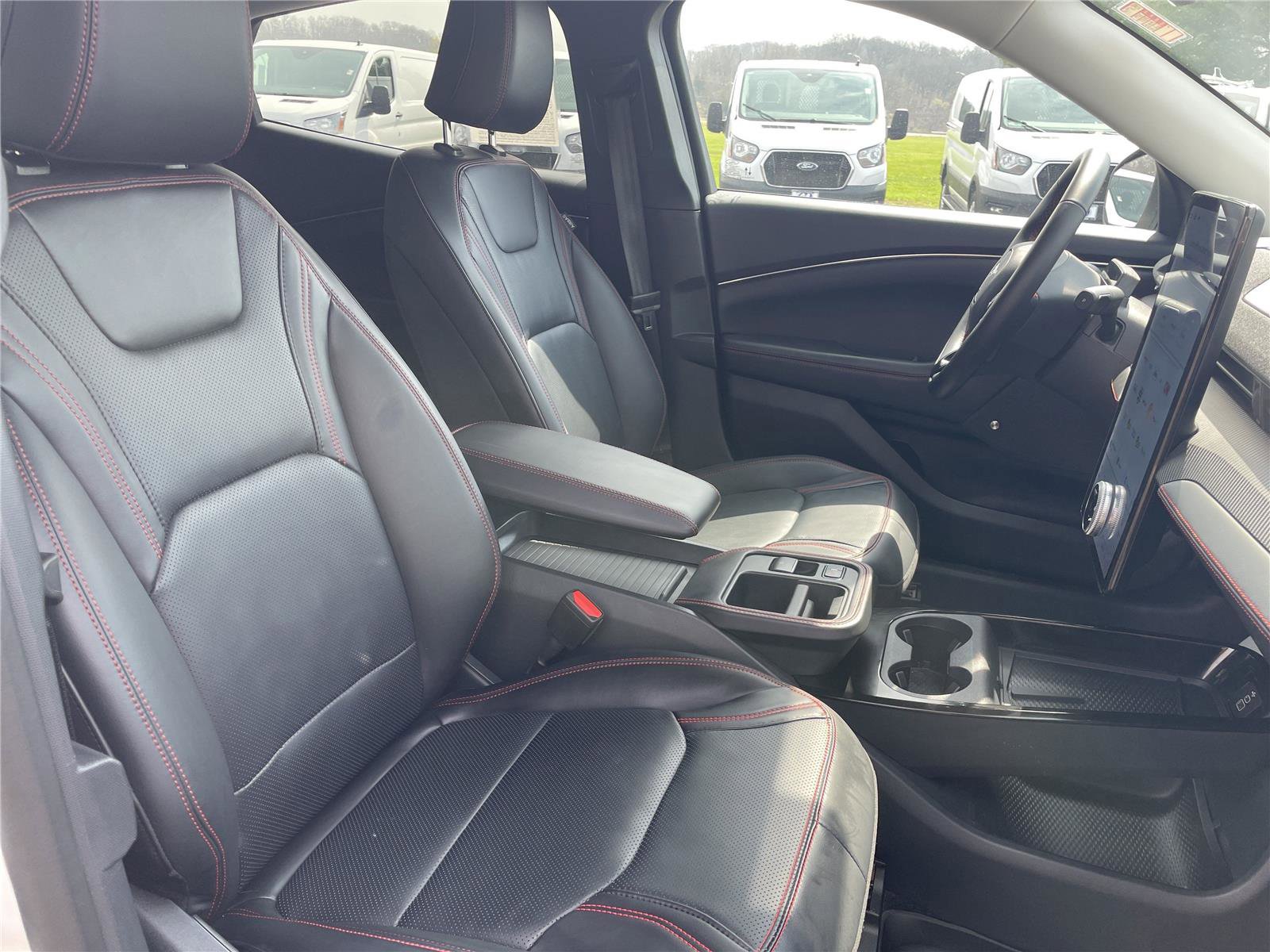 Used 2025 Ford Mustang Mach-E Premium w/ Sport Appearance Package AWD/4WD image 29