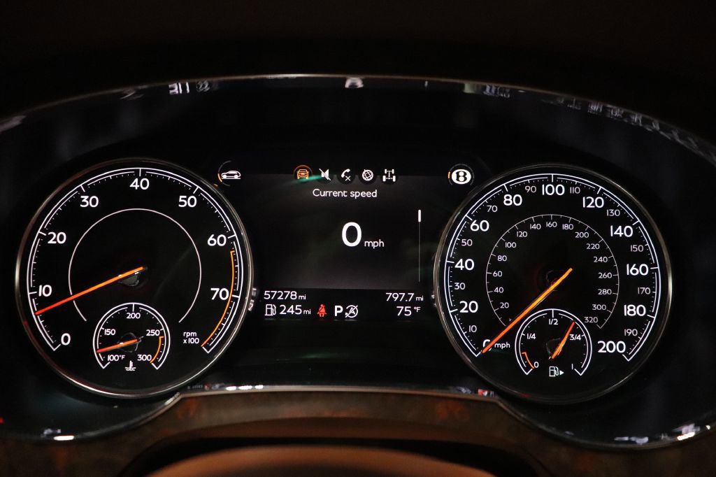 Used 2017 Bentley Bentayga image 17