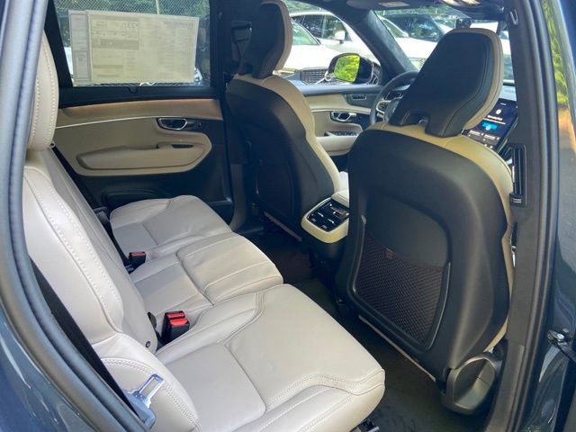New 2026 Volvo XC90 B6 Ultra w/ Lounge Package image 17