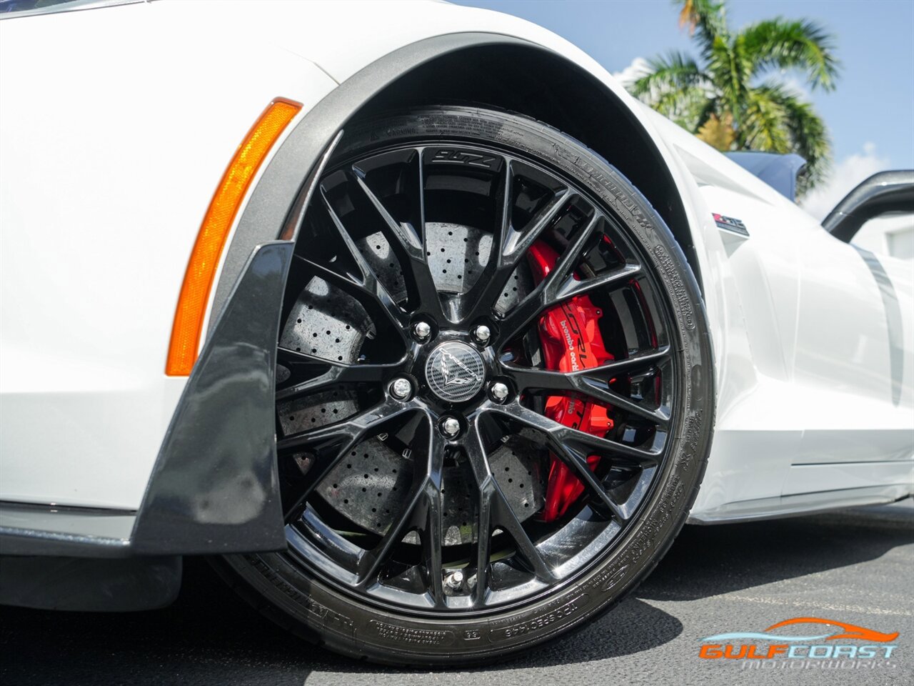 Used 2016 Chevrolet Corvette Z06 w/ 3LZ Preferred Equipment Group image 11