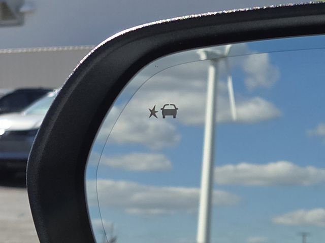 New 2026 GMC Acadia Denali w/ Super Cruise Package image 8