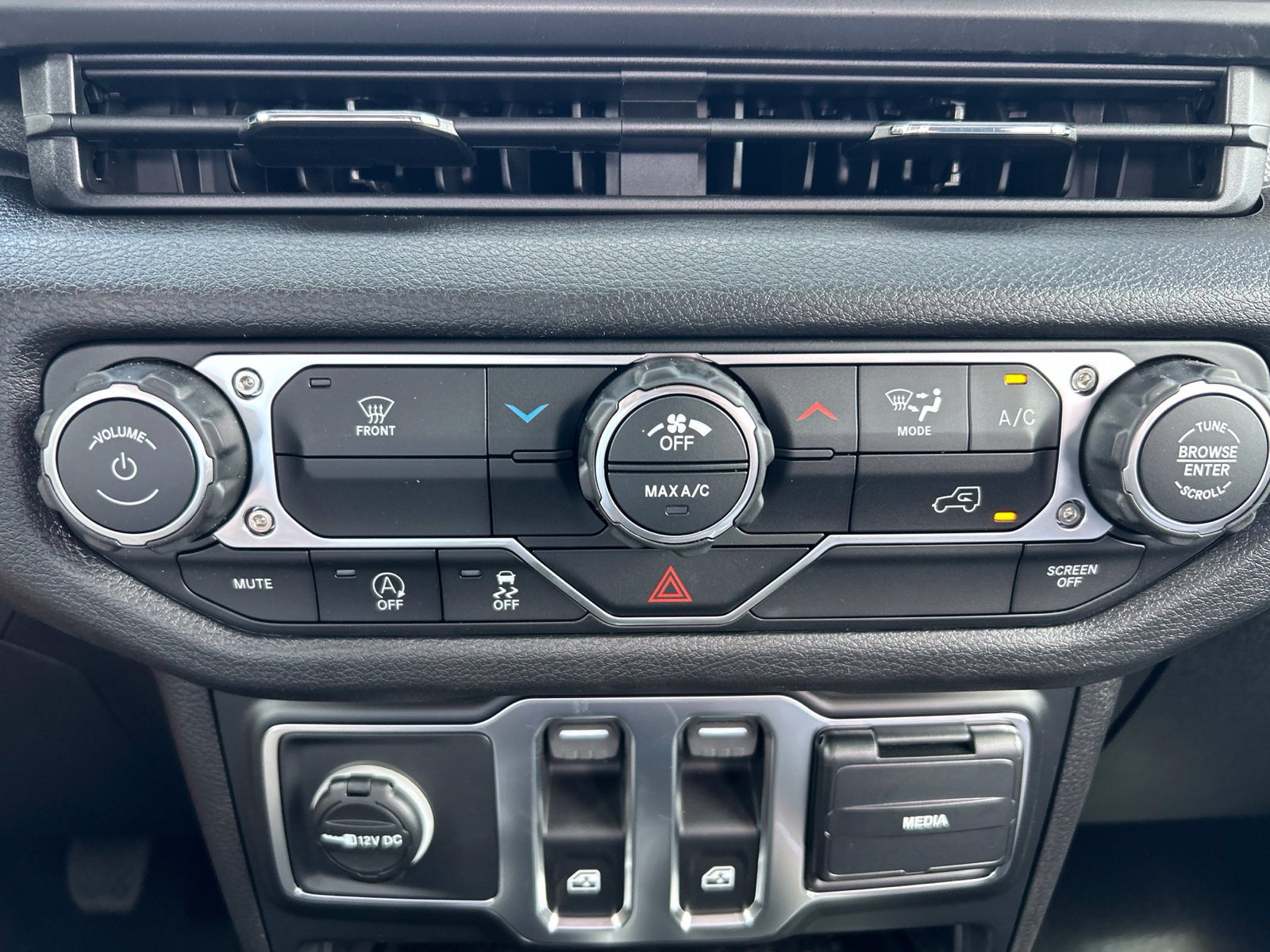 New 2027 Jeep Wrangler Sport AWD/4WD image 28