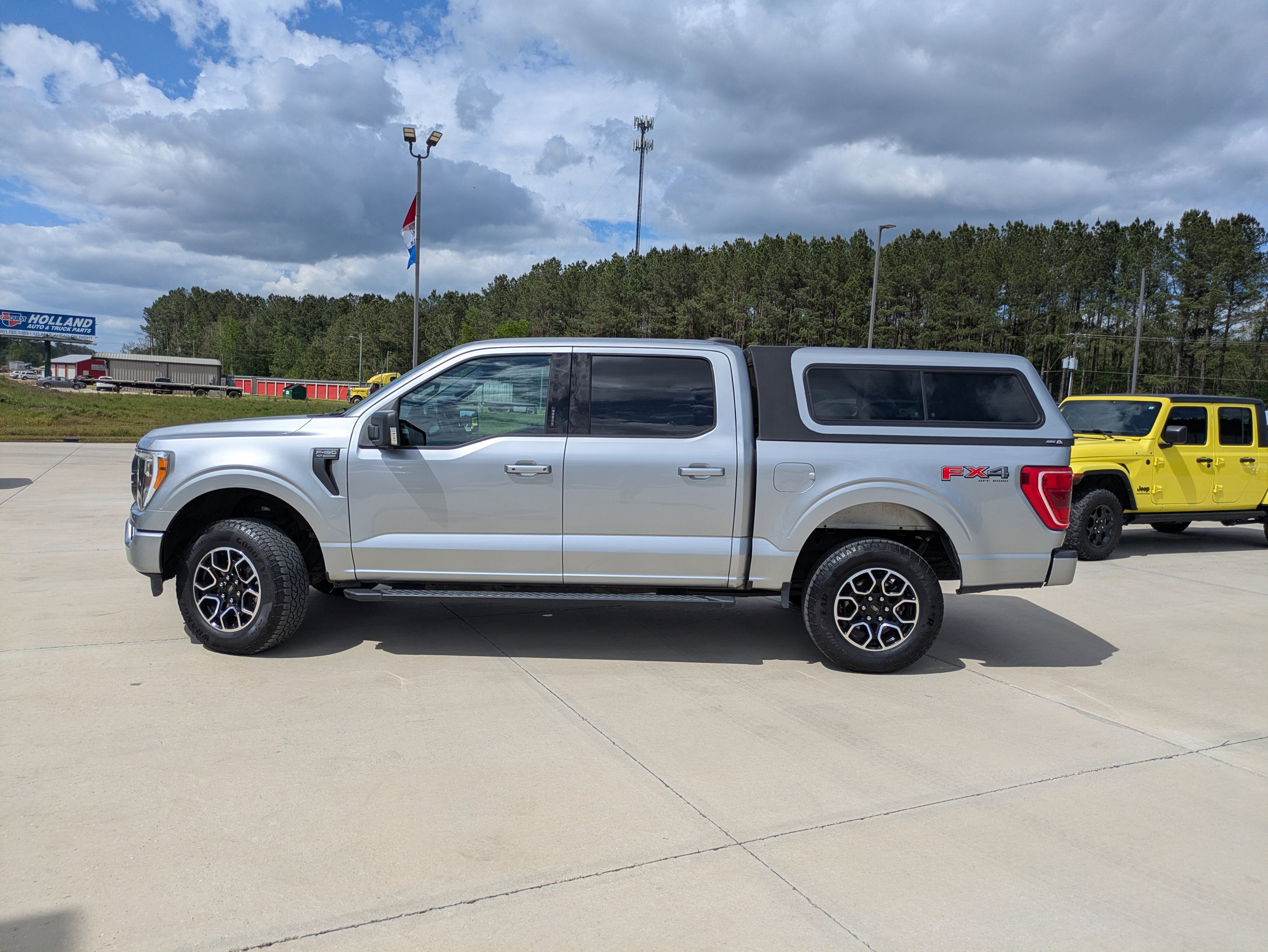 Used 2021 Ford F150 XLT w/ Equipment Group 302A High AWD/4WD image 5