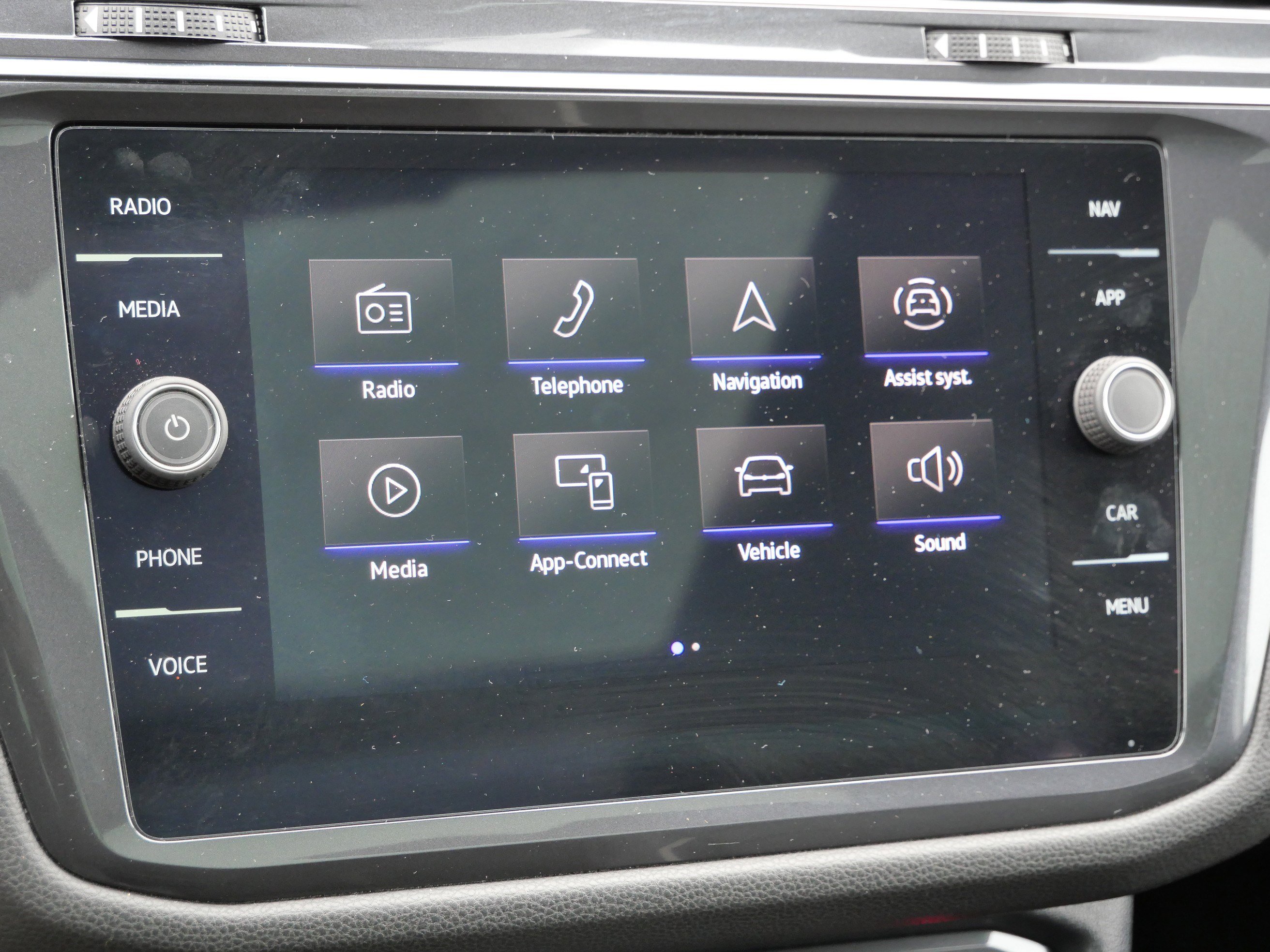 Certified 2022 Volkswagen Tiguan SEL R-Line image 23