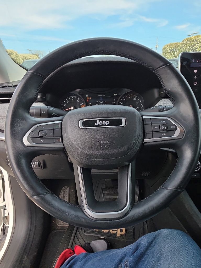 Used 2022 Jeep Compass Latitude image 13