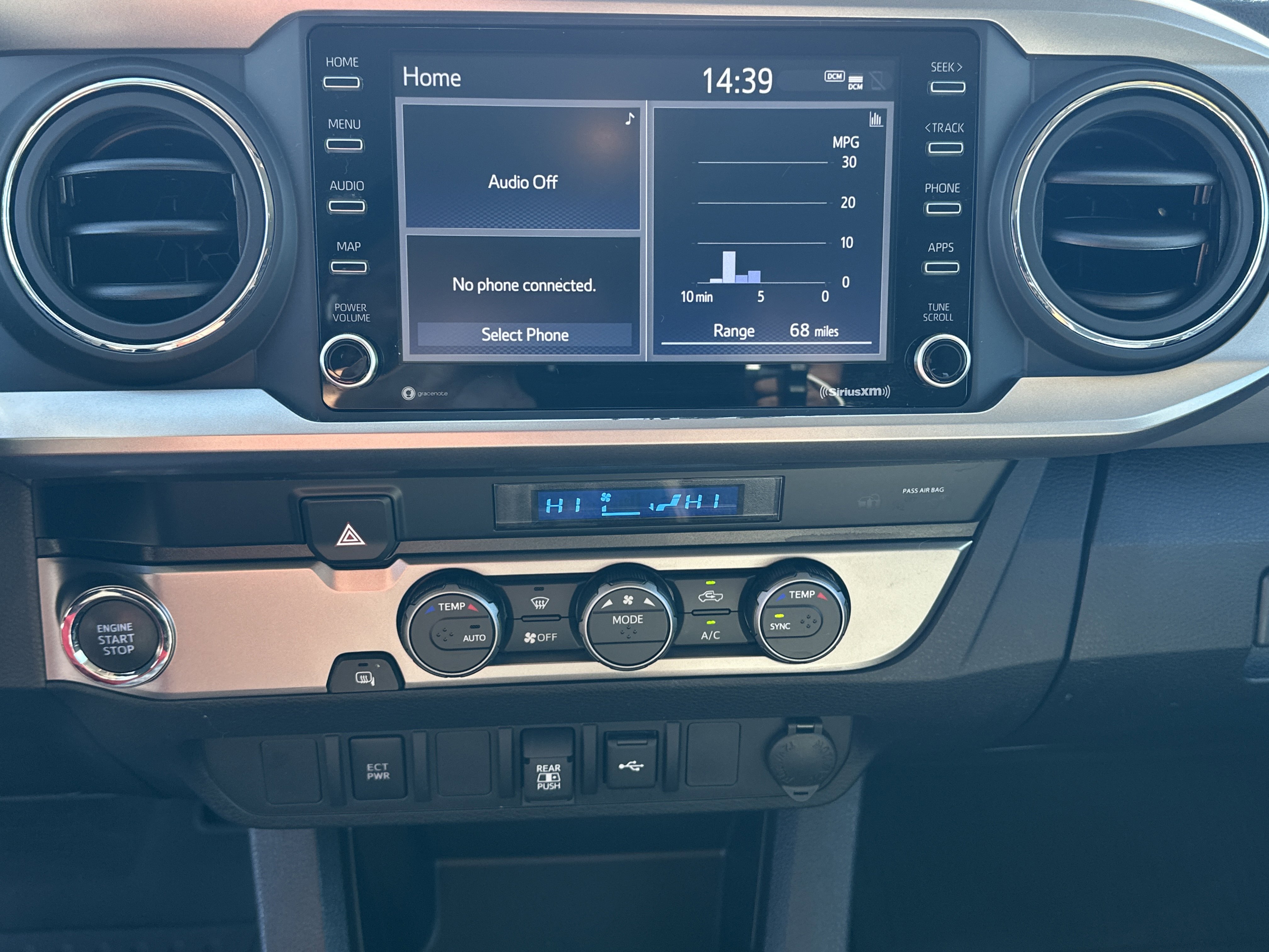 Used 2023 Toyota Tacoma TRD Off-Road image 29