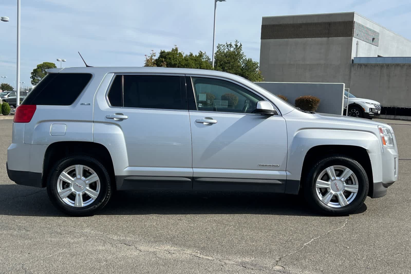 Used 2014 GMC Terrain SLE FWD image 6