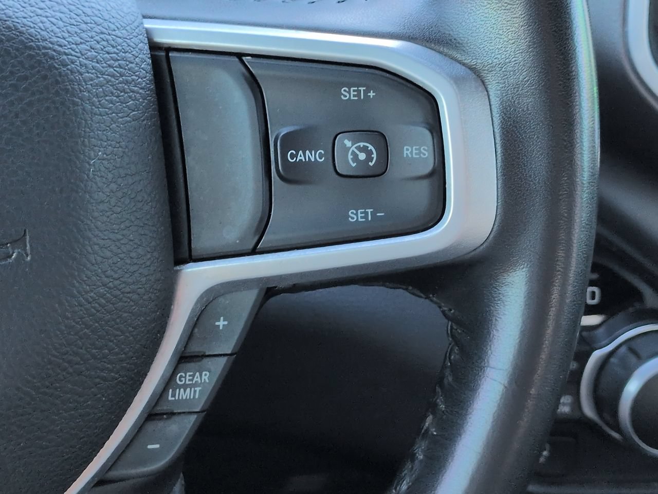 Used 2022 RAM 1500 Big Horn AWD/4WD image 23