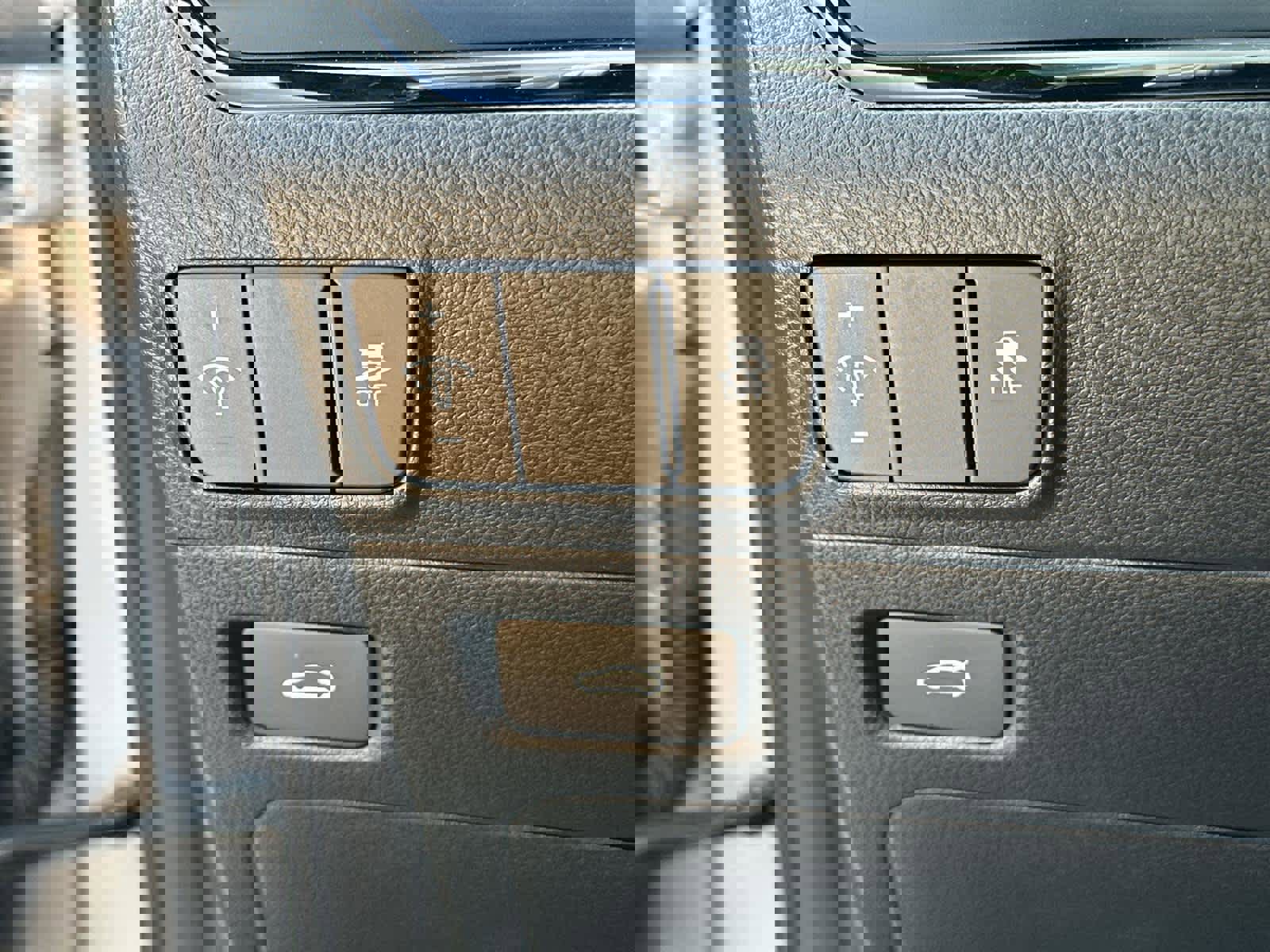 Used 2025 Kia K5 GT-Line w/ GT-Line Premium Package image 29