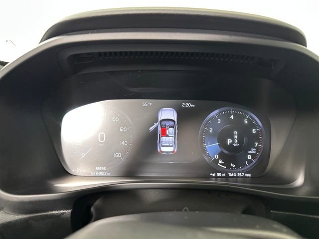 Used 2020 Volvo XC40 T5 R-Design w/ Protection Package Premier image 17