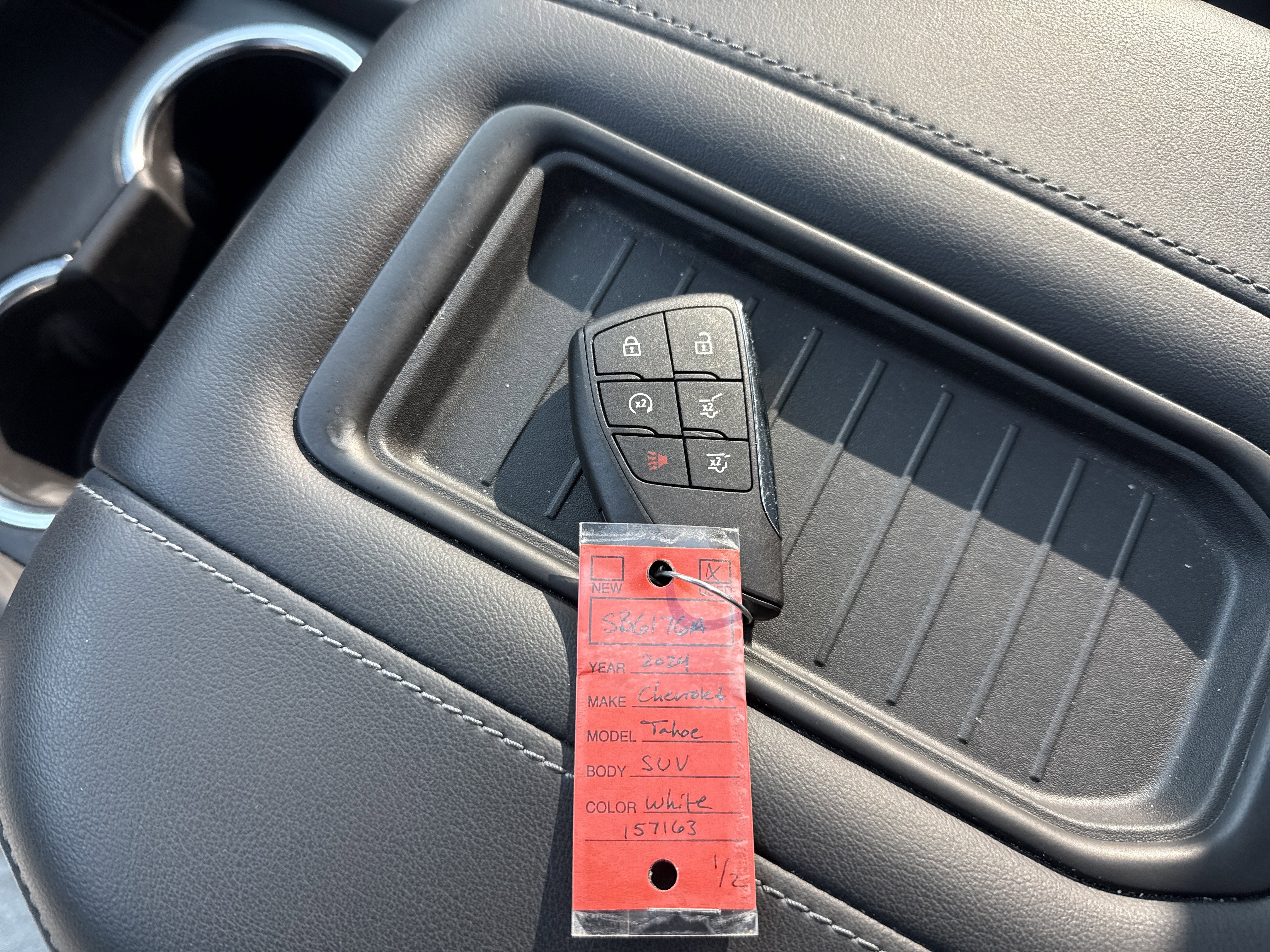 Used 2024 Chevrolet Tahoe Z71 w/ Z71 Off-Road Package image 32