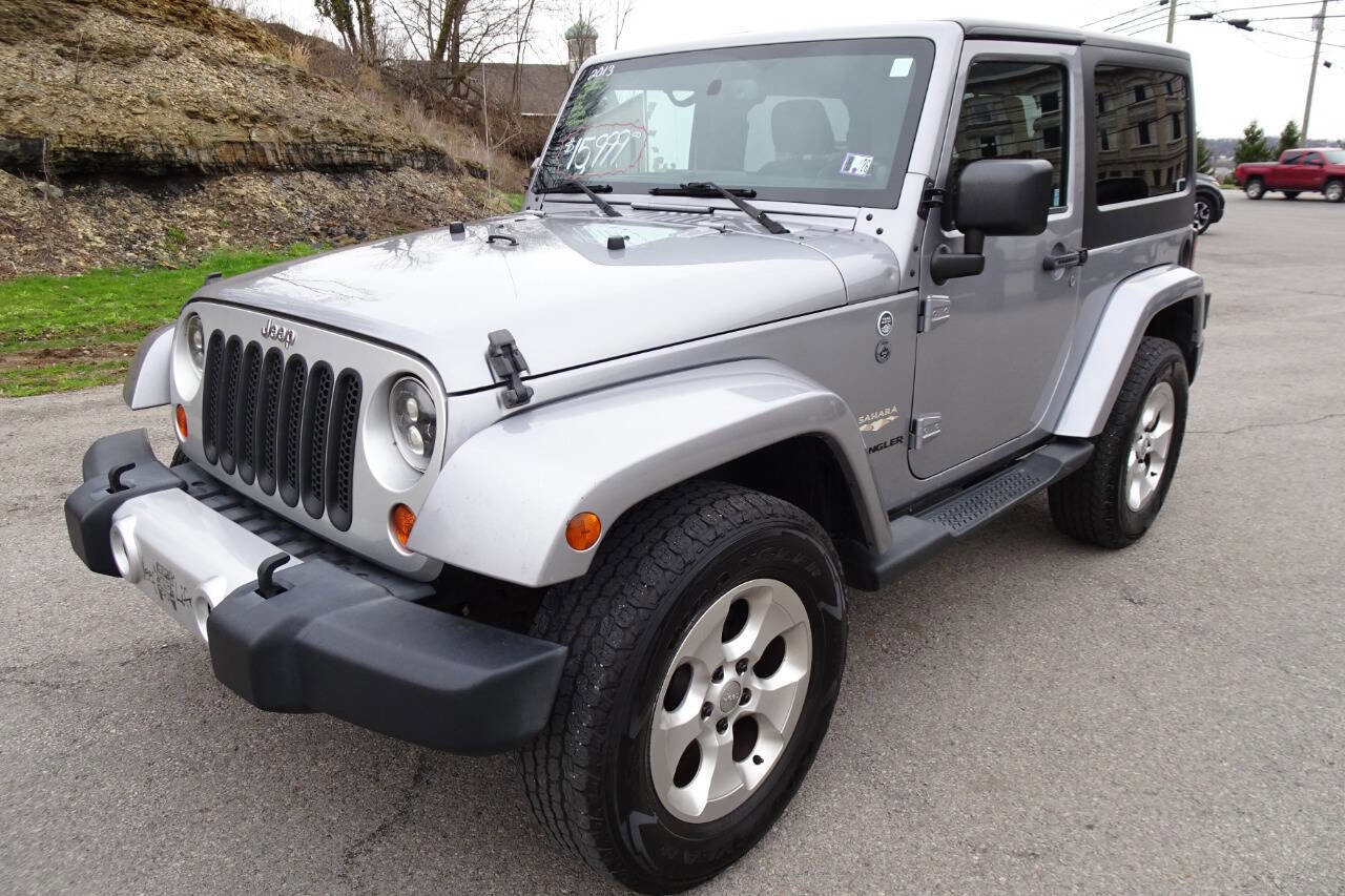 Used 2013 Jeep Wrangler Sahara AWD/4WD image 2