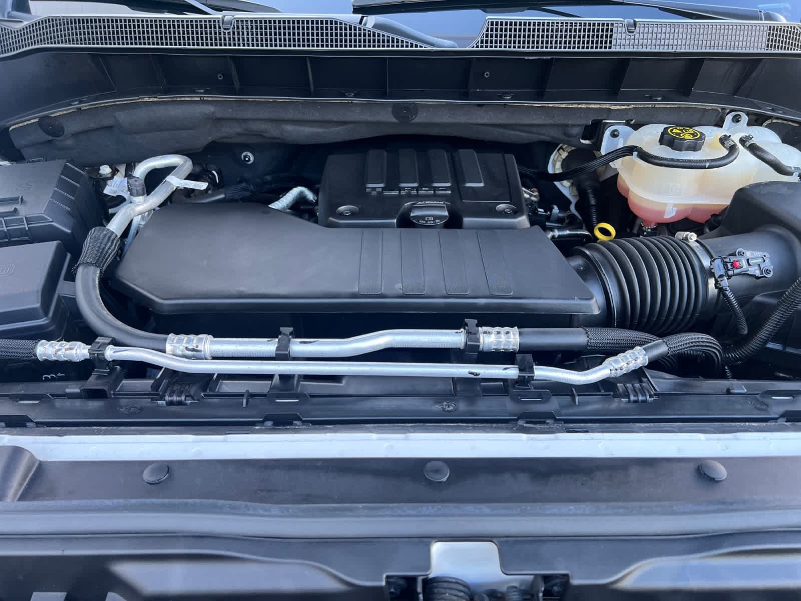 Certified 2024 Chevrolet Silverado 1500 LT AWD/4WD image 8