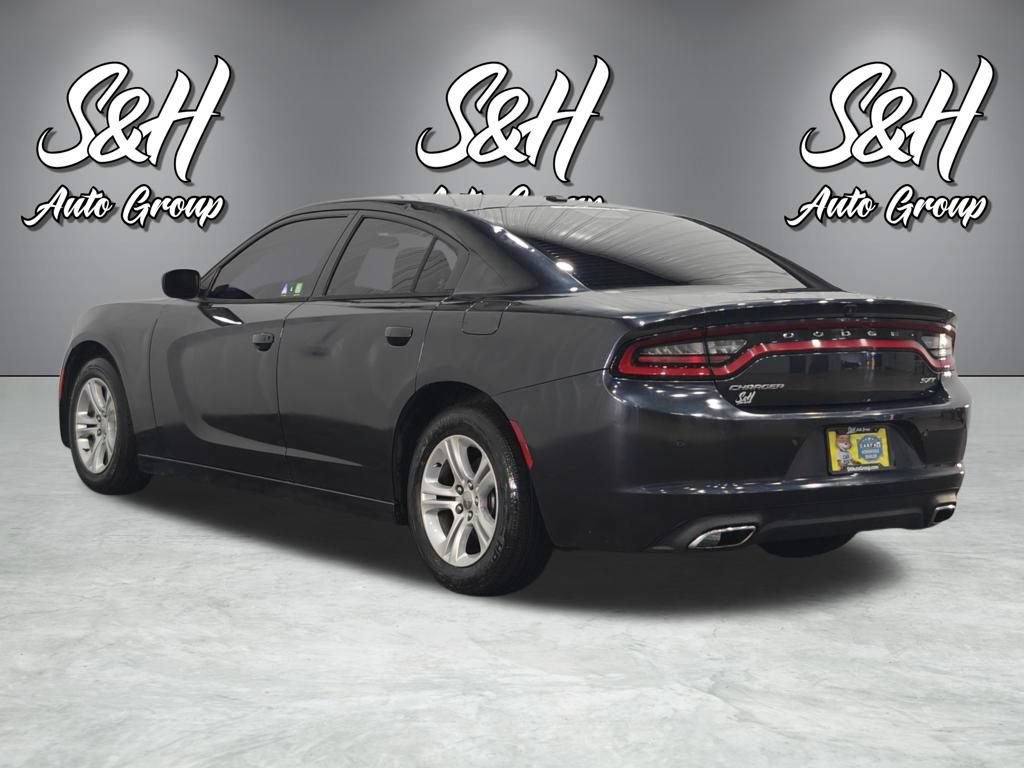 Used 2018 Dodge Charger SXT RWD image 14