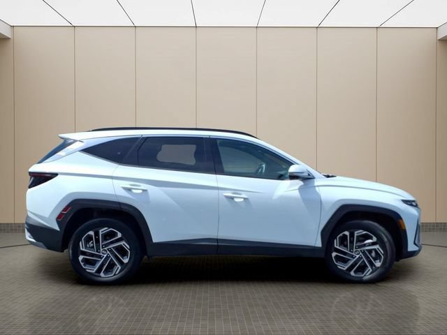 Used 2025 Hyundai Tucson Limited AWD/4WD image 7