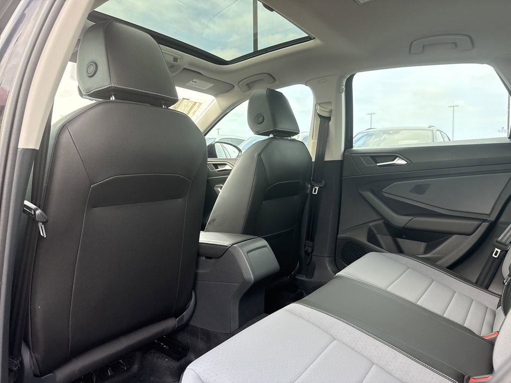 New 2025 Volkswagen Jetta SE image 13