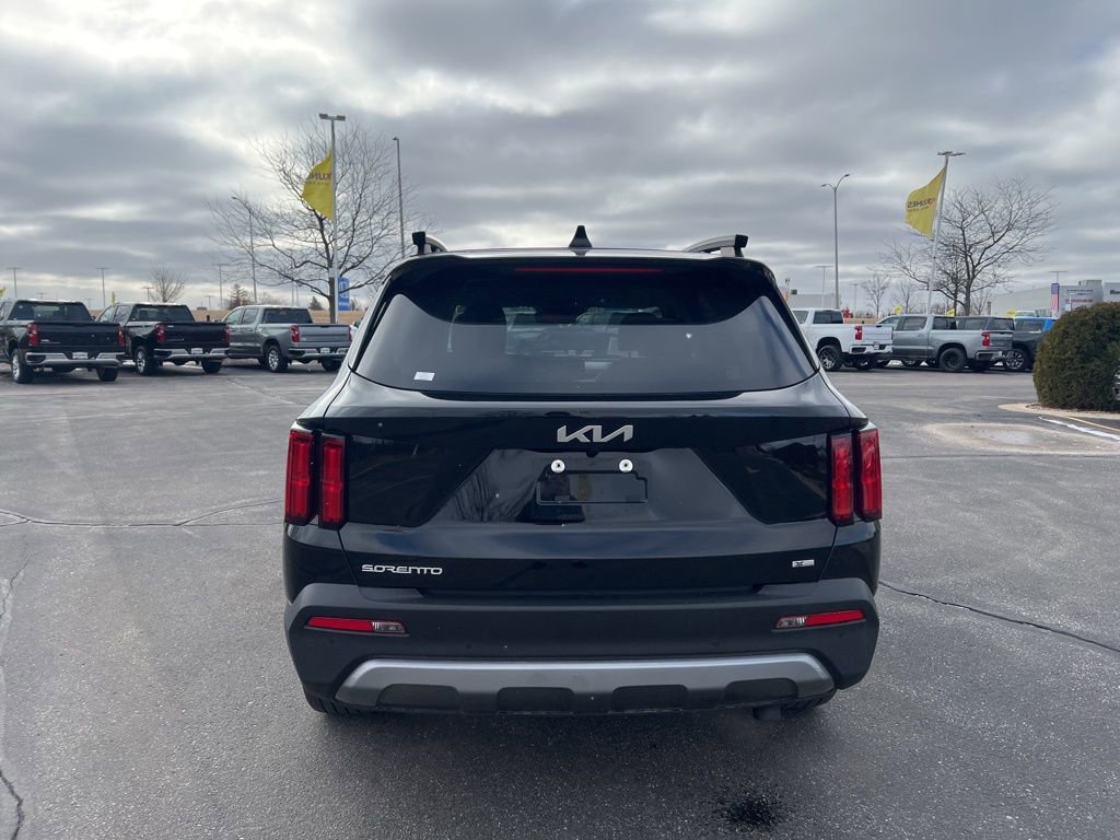 Used 2023 Kia Sorento SX Prestige image 4