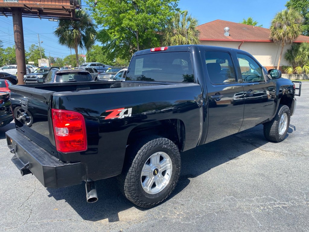 Used 2013 Chevrolet Silverado 1500 LT w/ All-Star Edition AWD/4WD image 7