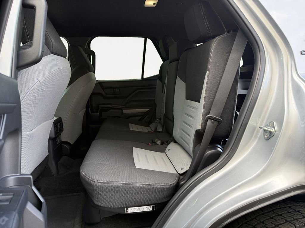 Used 2025 Toyota 4Runner TRD Off-Road image 13