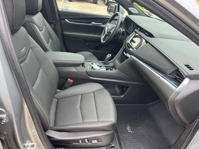 Used 2026 Cadillac XT5 Premium Luxury w/ Driver Assist Package FWD image 40