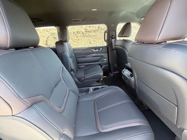 New 2026 Nissan Armada SL image 31