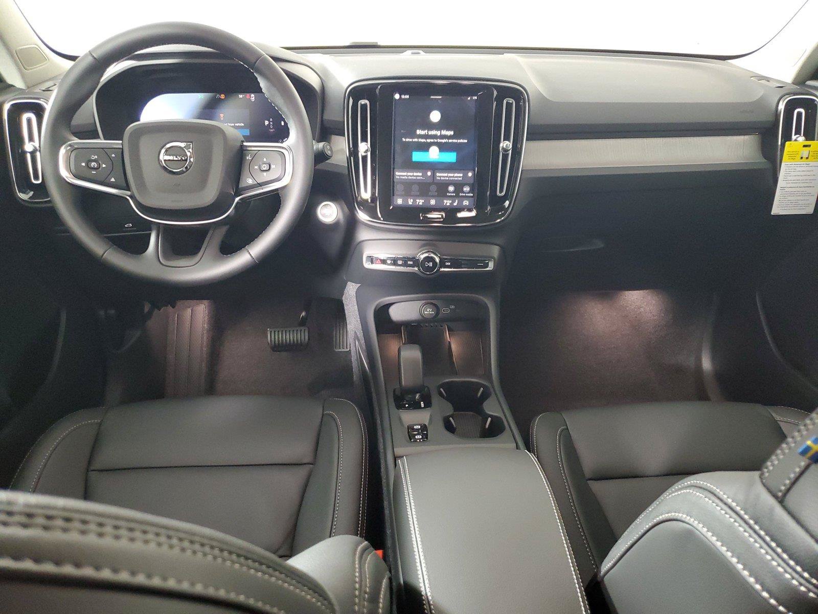 Certified 2026 Volvo XC40 B5 Core AWD/4WD image 15