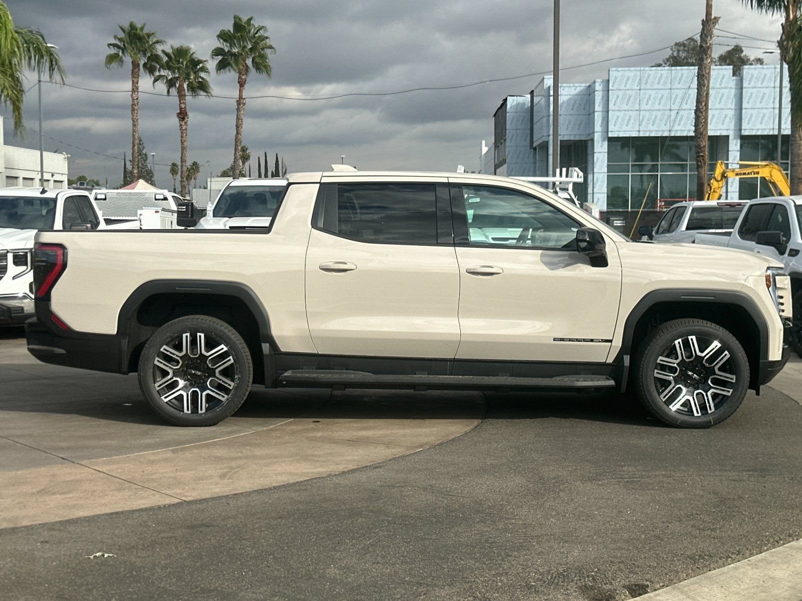 New 2026 GMC Sierra EV Elevation AWD/4WD video 3