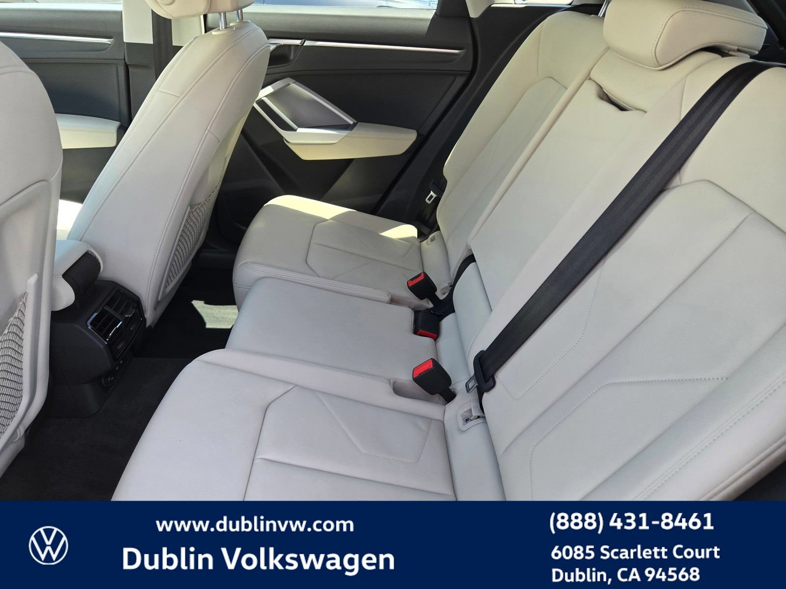 Used 2021 Audi Q3 2.0T Premium w/ Convenience Package AWD/4WD image 11