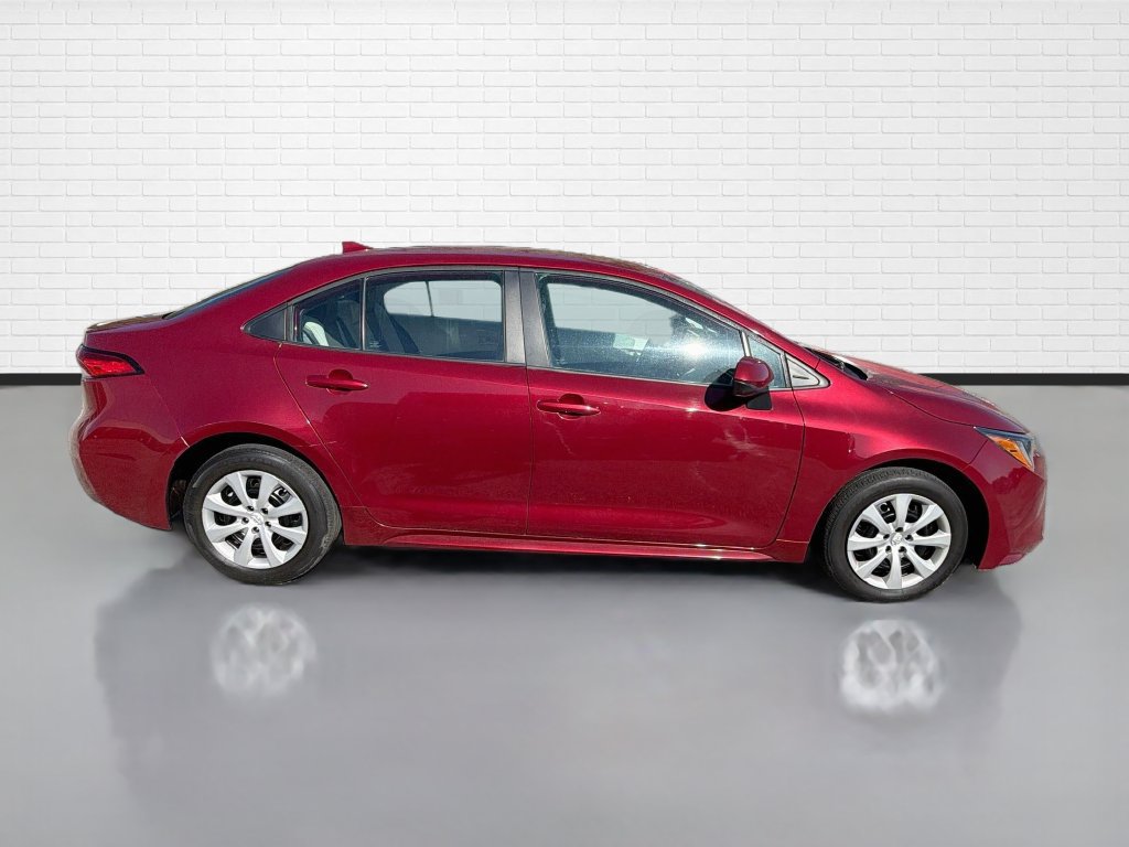 Used 2022 Toyota Corolla LE FWD image 10