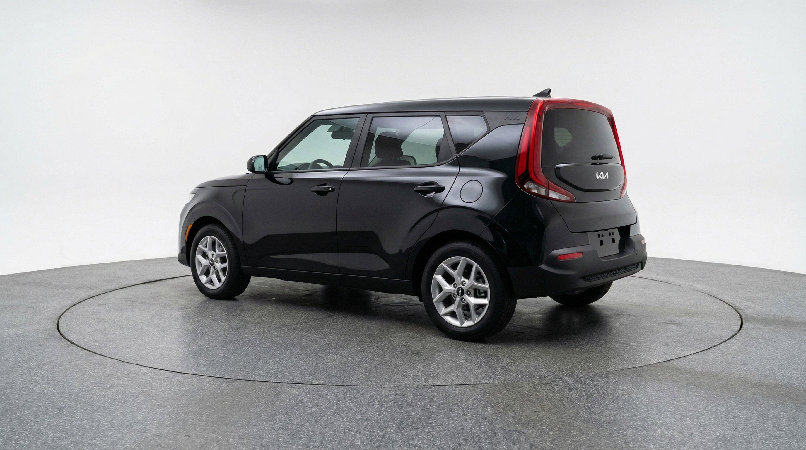 Used 2025 Kia Soul LX w/ LX Technology Package image 6