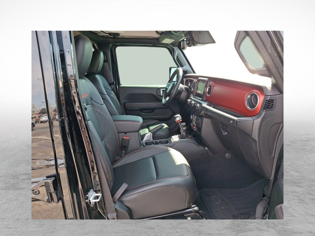 Used 2022 Jeep Wrangler Unlimited Rubicon w/ Steel Bumper Group image 11