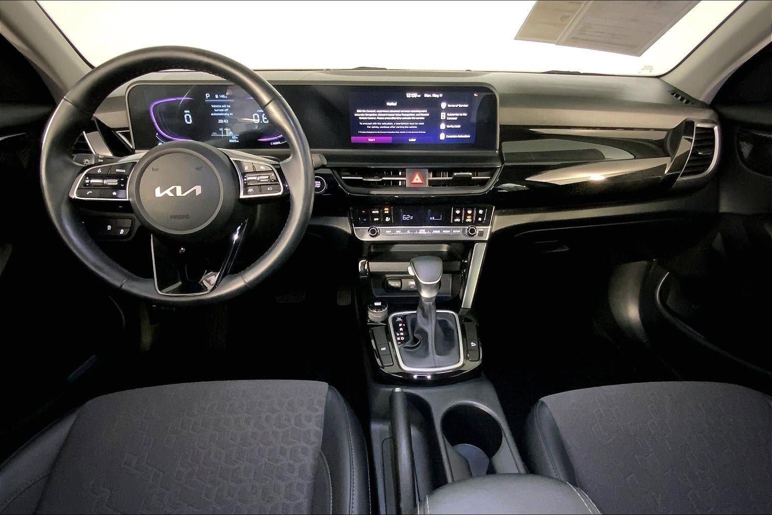 Certified 2025 Kia Seltos S FWD image 15