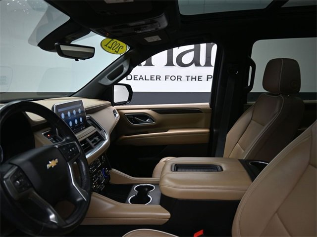 Used 2021 Chevrolet Suburban Premier w/ Premium Package image 20