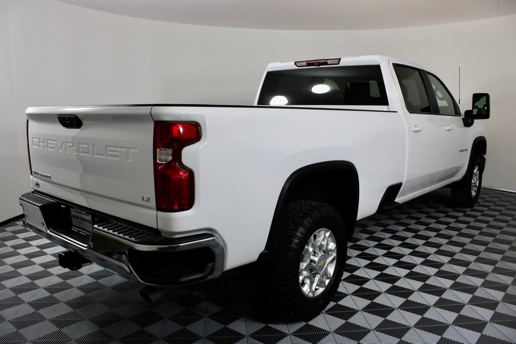 Used 2024 Chevrolet Silverado 3500 LT w/ Convenience Package AWD/4WD image 7