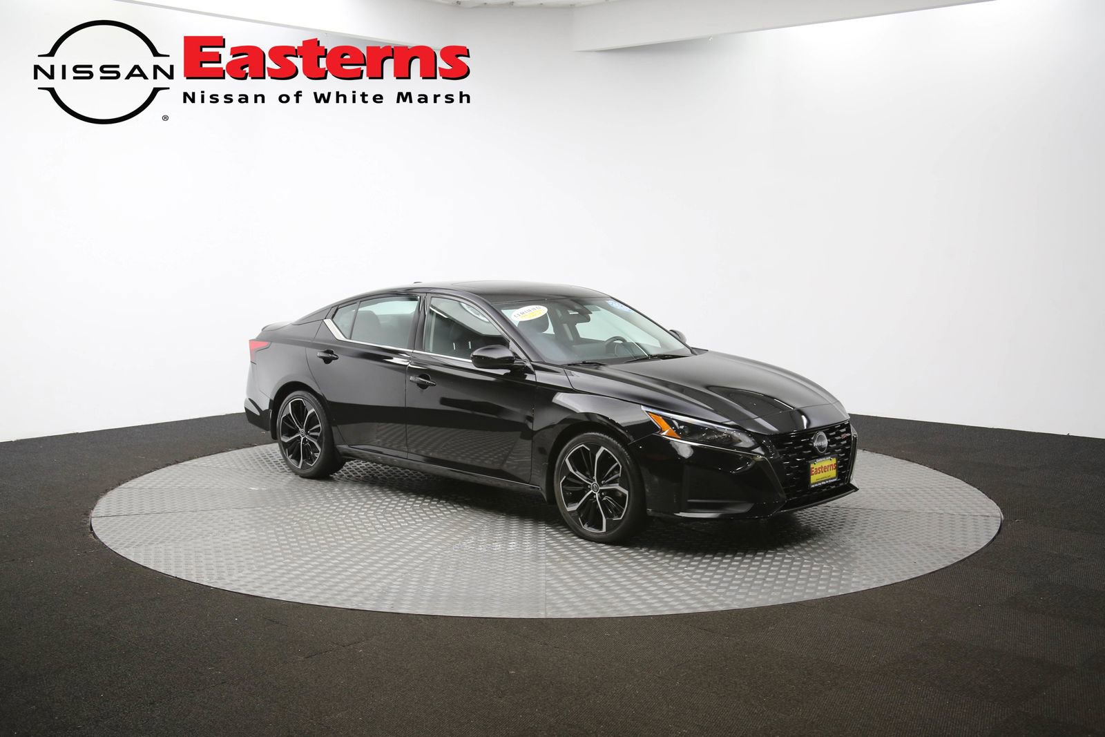 Used 2023 Nissan Altima 2.5 SR w/ SR Premium Package image 75